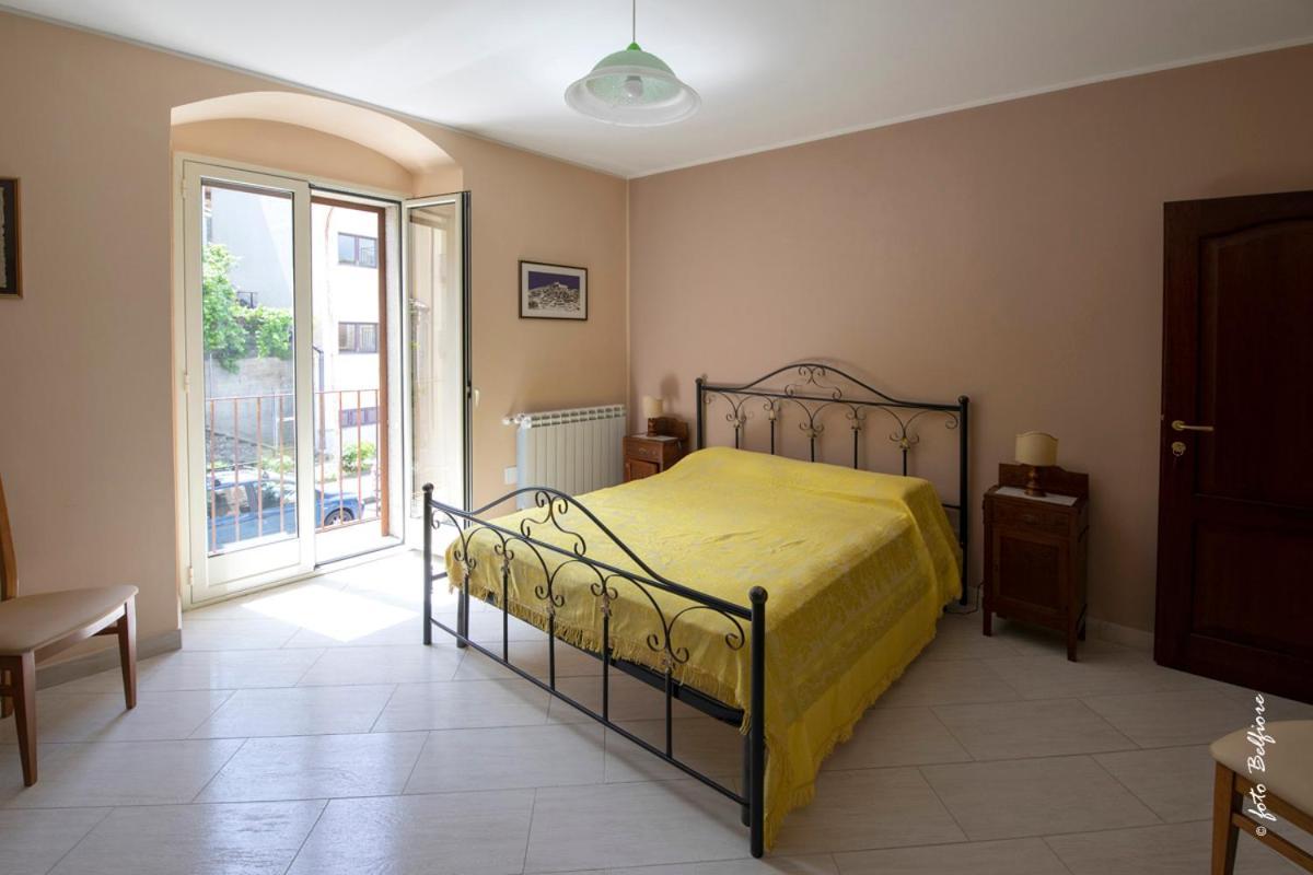 B&B "Nonna Maria"-Монталбано Еликона Екстериор снимка